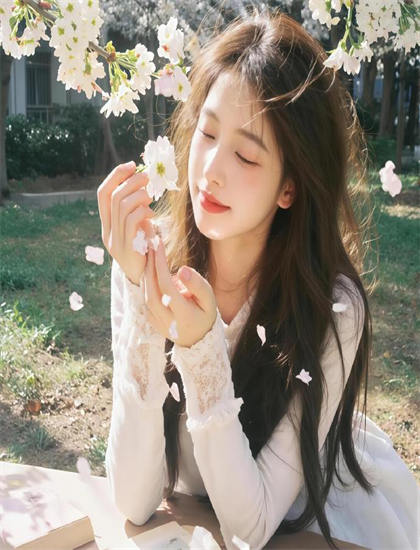 韩国电影片_离婚女人的生活_泷泽萝拉快播